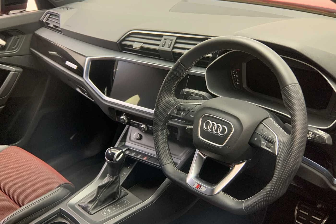 Audi-Q3-image-5