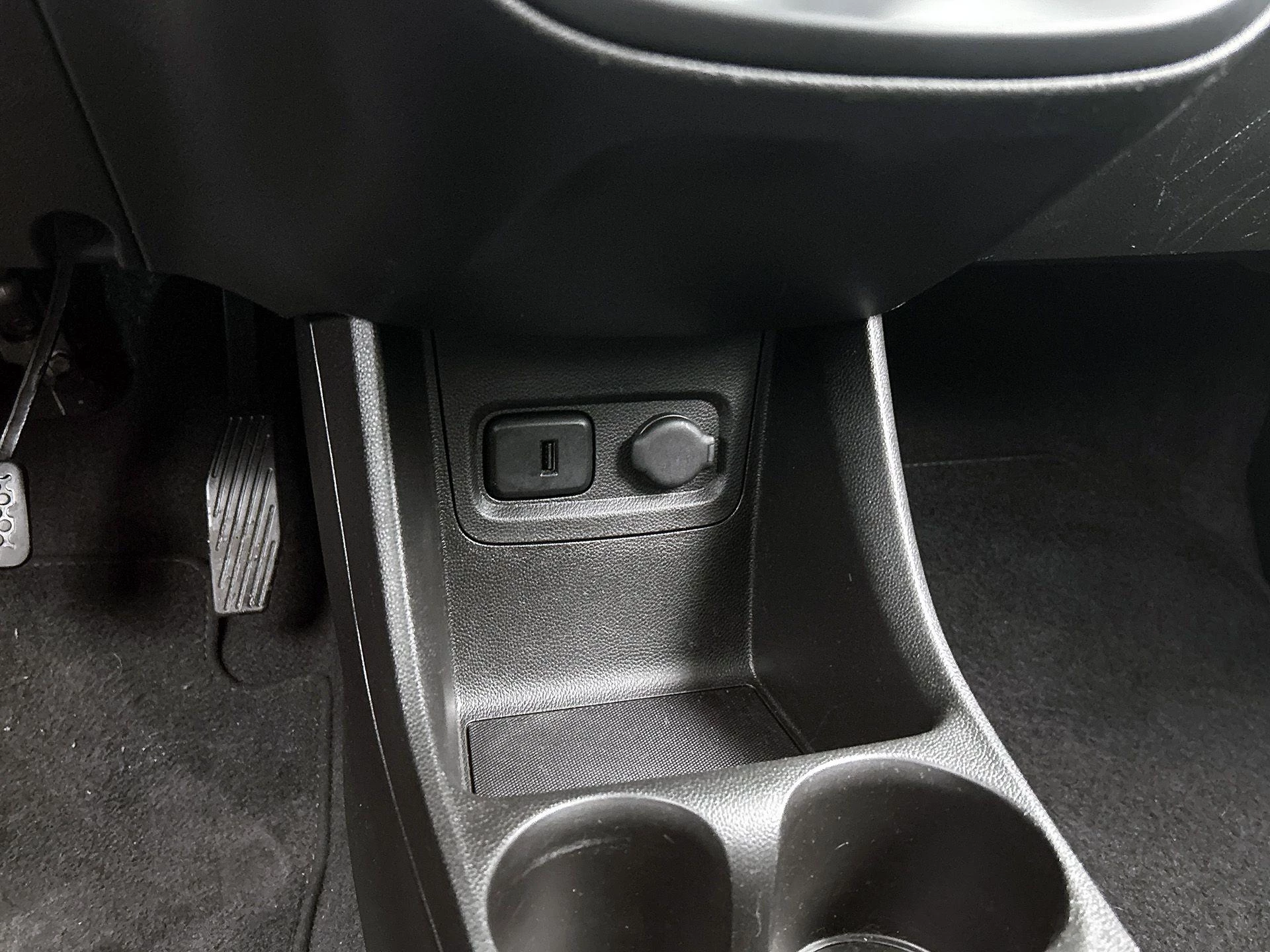 Opel-KARL-image-25