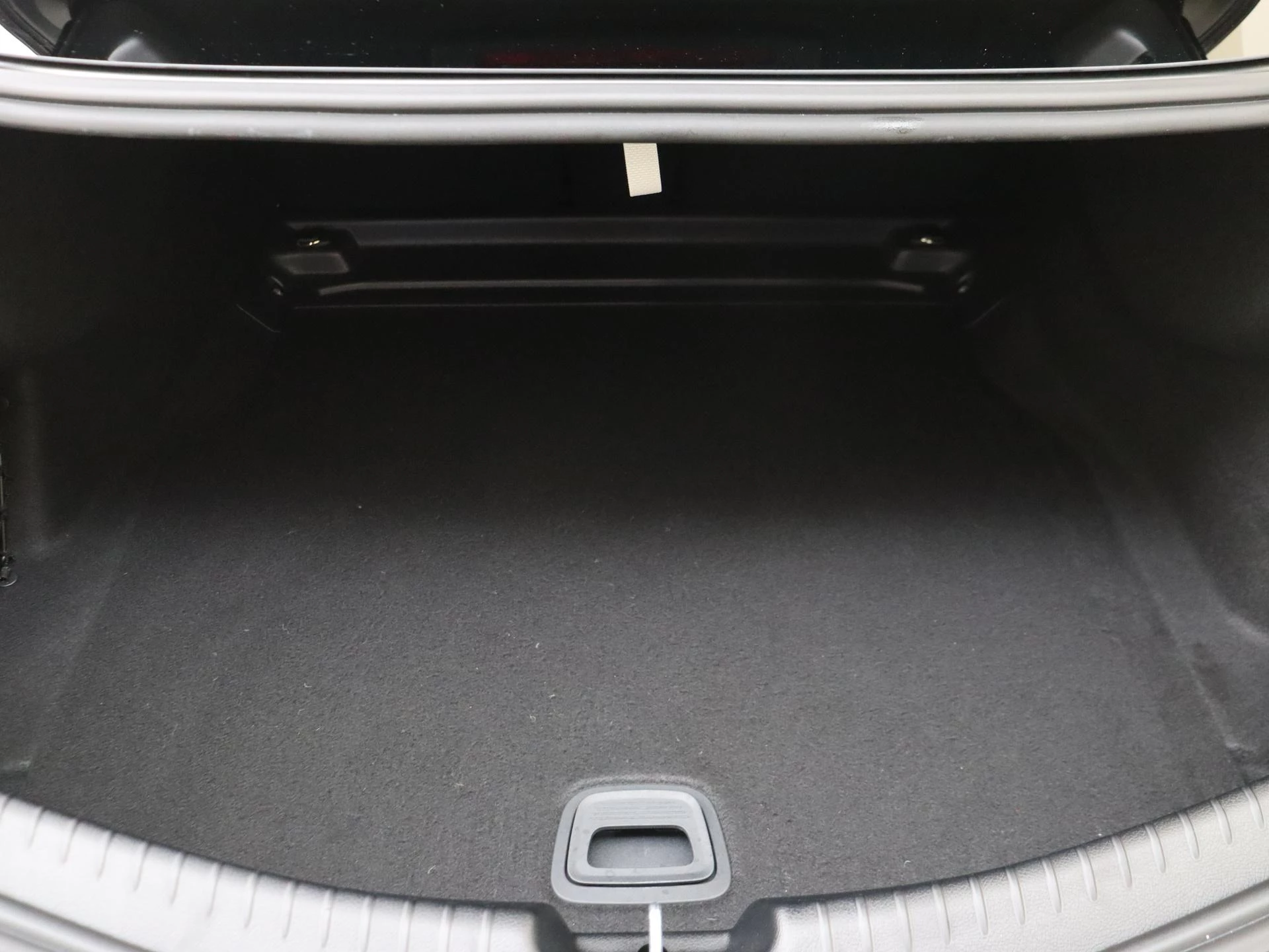 Mercedes-Benz-CLE-image-40