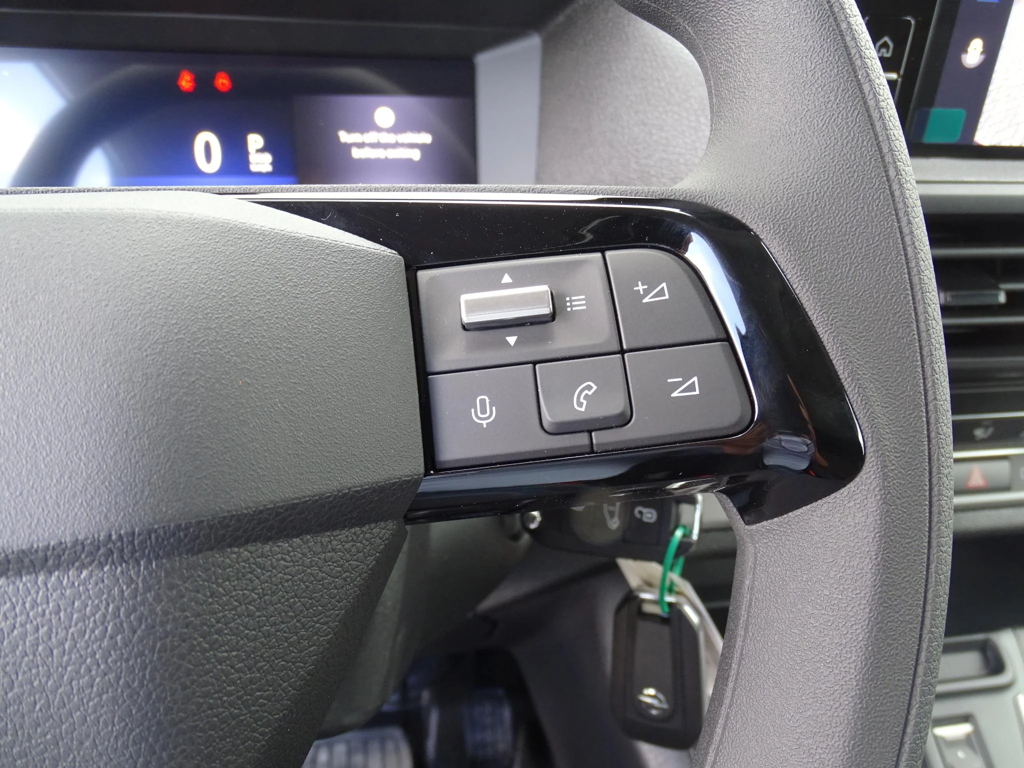 Opel-Vivaro-image-21