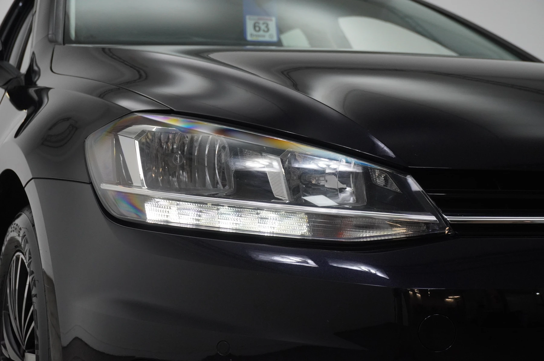 Volkswagen-Golf-image-35
