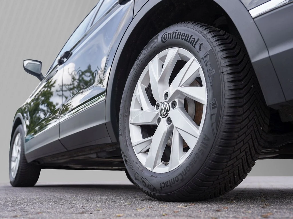 Volkswagen-Tiguan-image-4