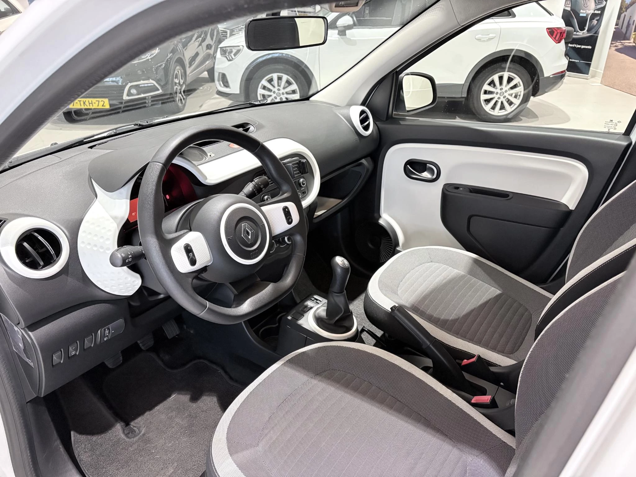 Renault-Twingo-image-10