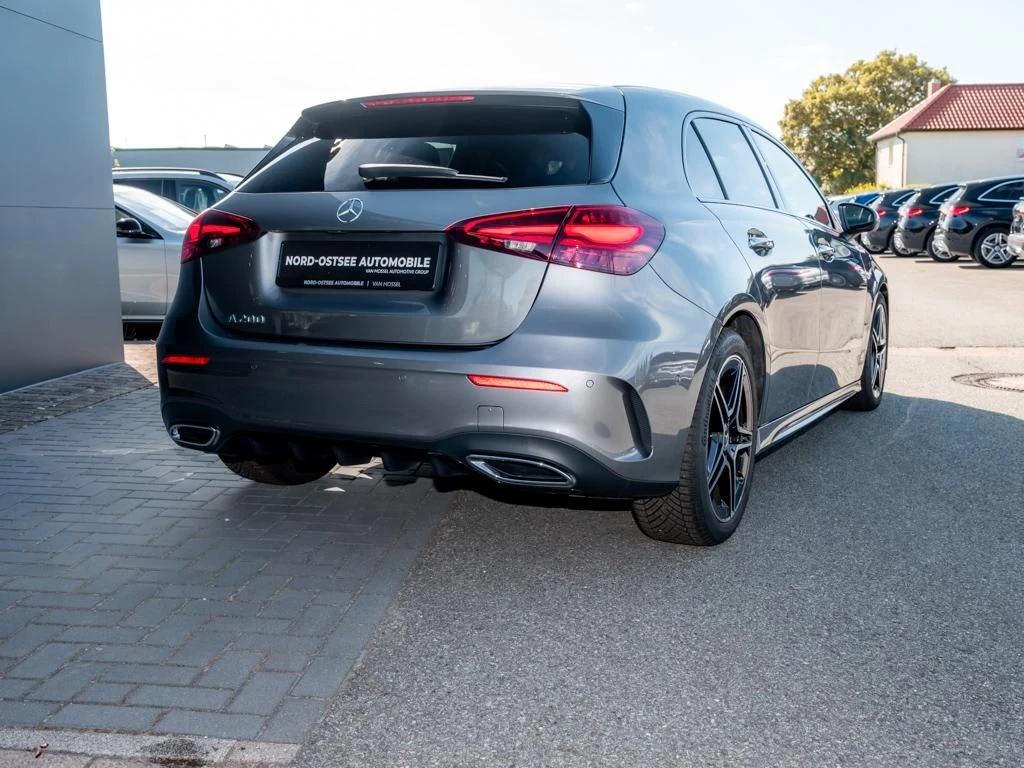 Mercedes-Benz-A-Klasse 200-image-5