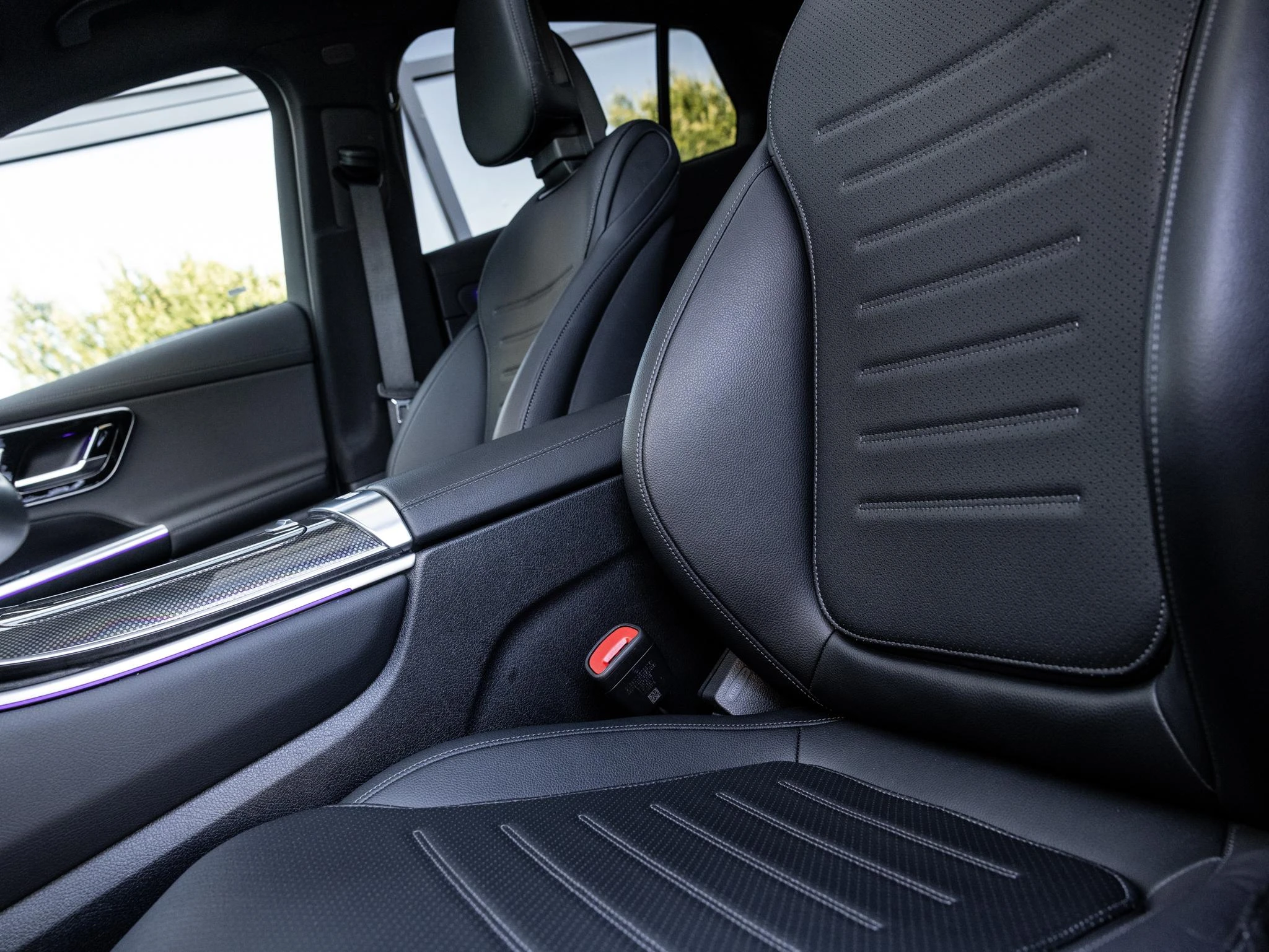 Mercedes-Benz-GLC-image-23