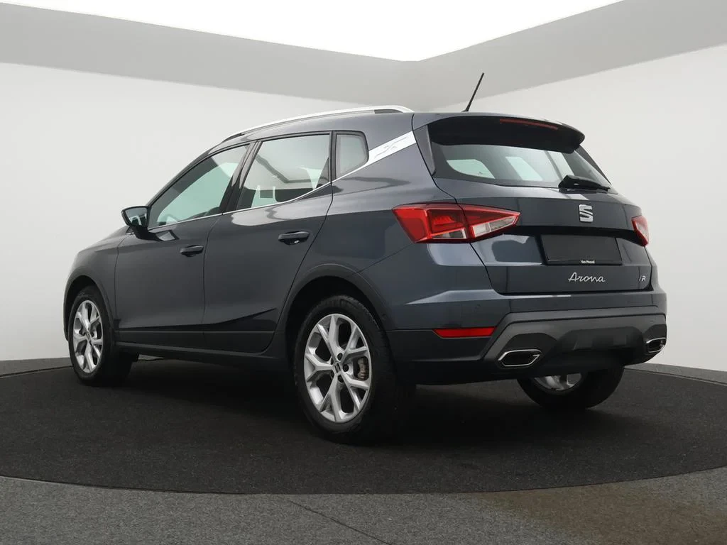 SEAT-Arona-image-7