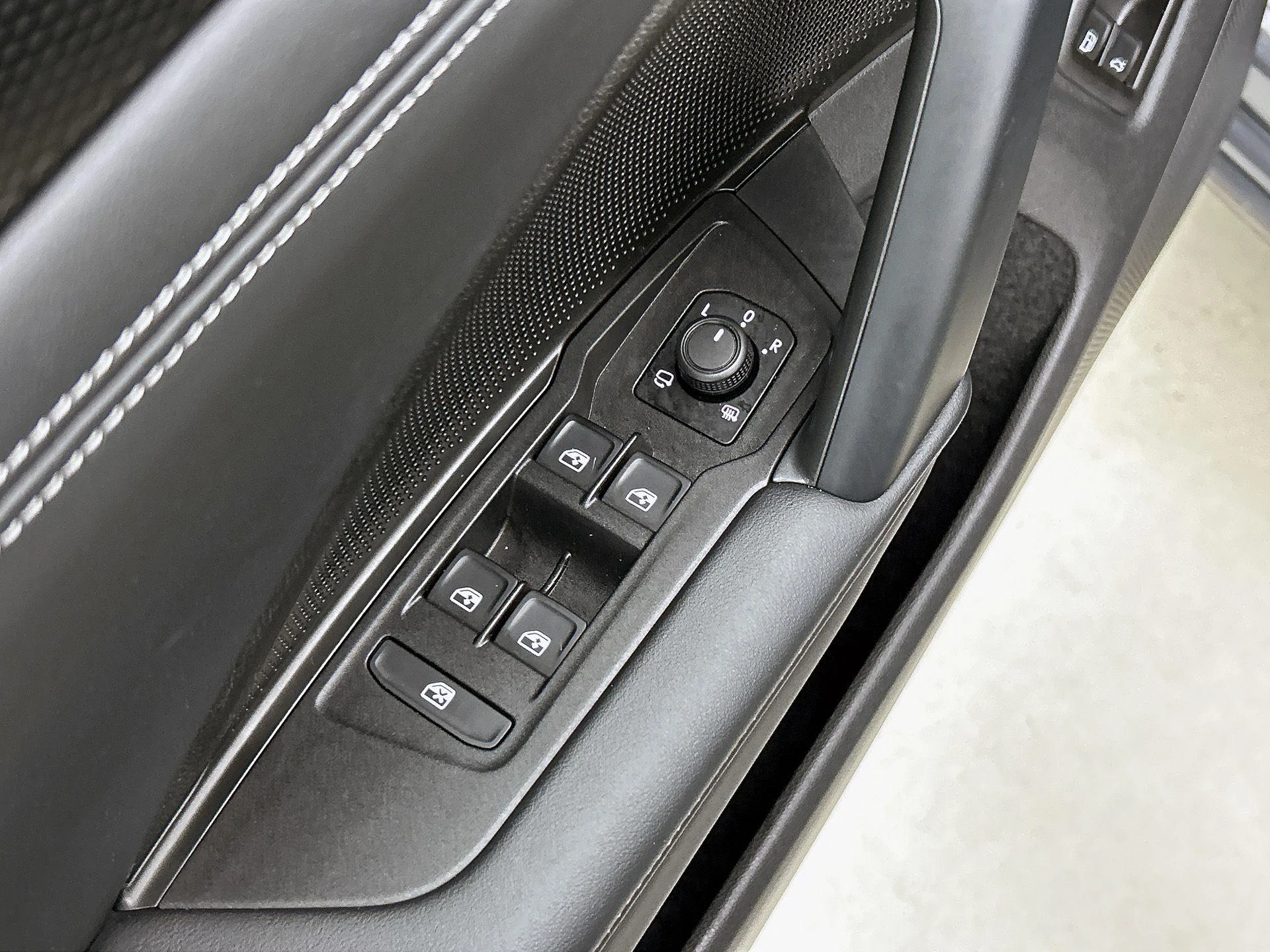 Volkswagen-Tayron-image-29