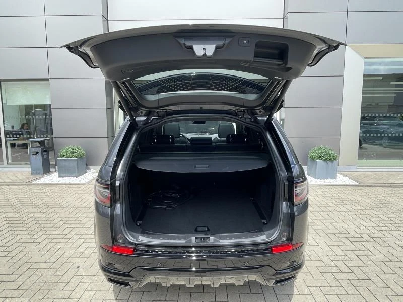 Land Rover-Discovery Sport-image-8