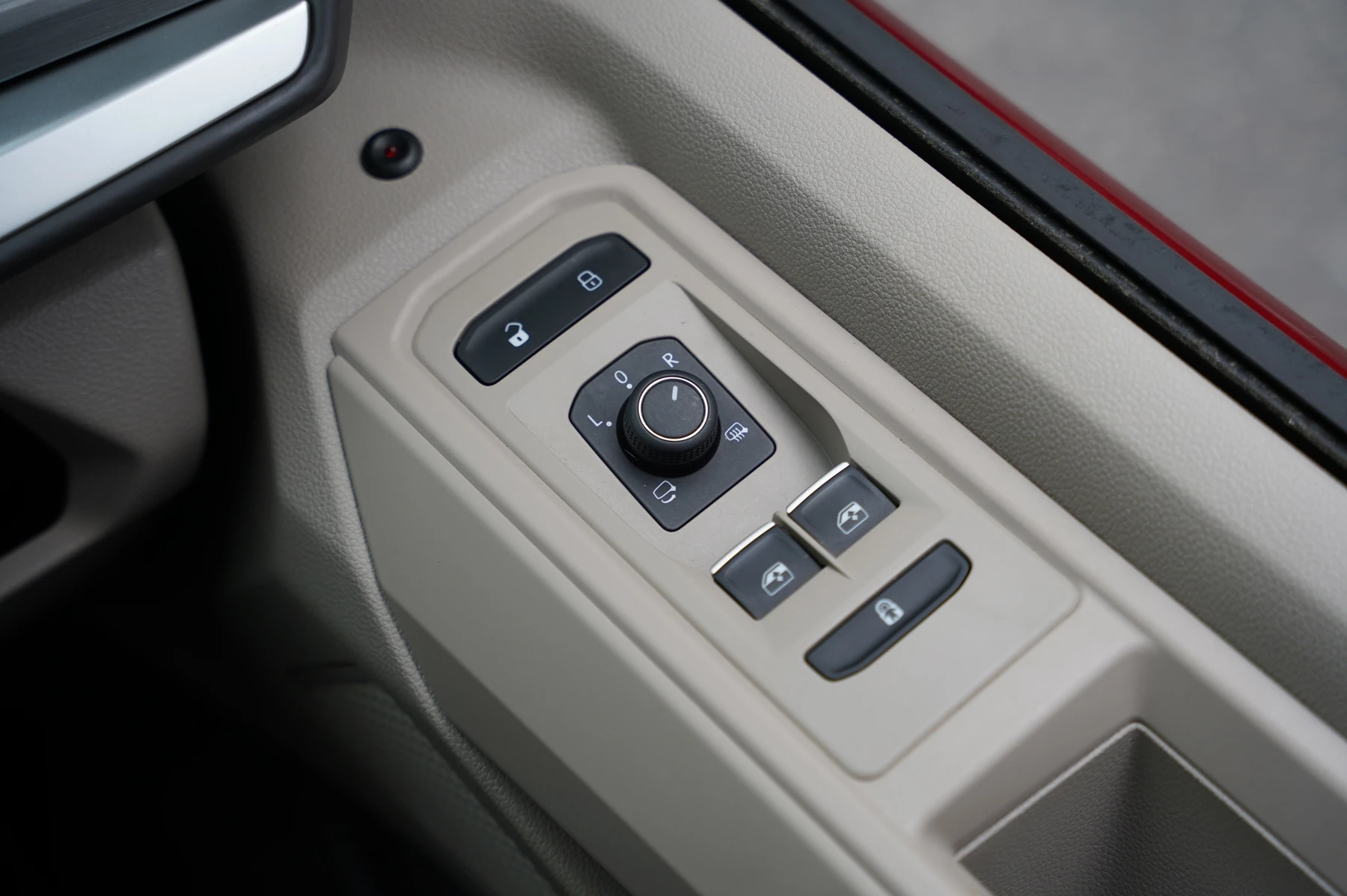 Volkswagen-California-image-21