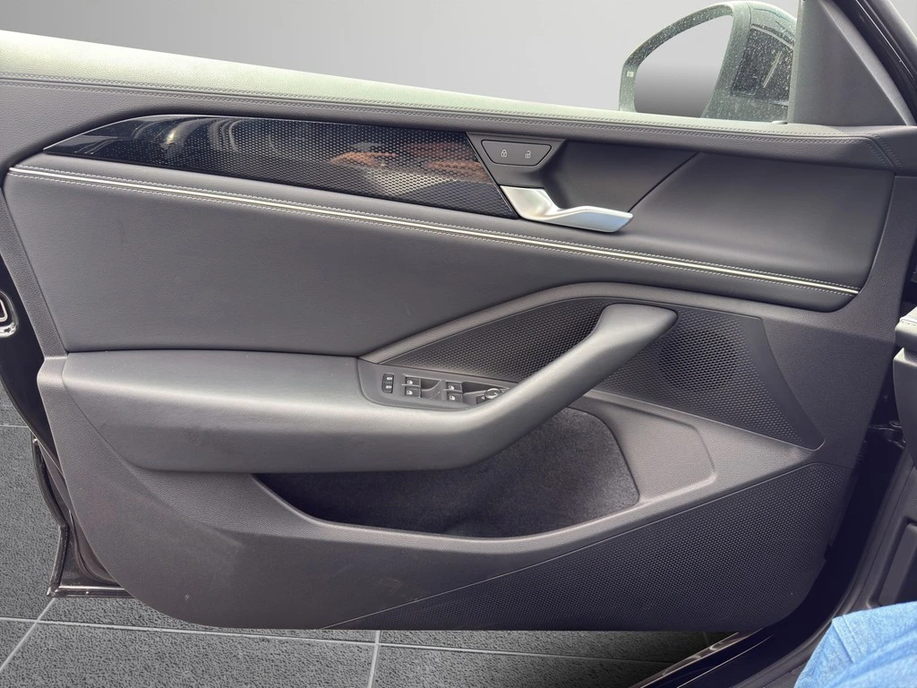 Volkswagen-Passat-image-16