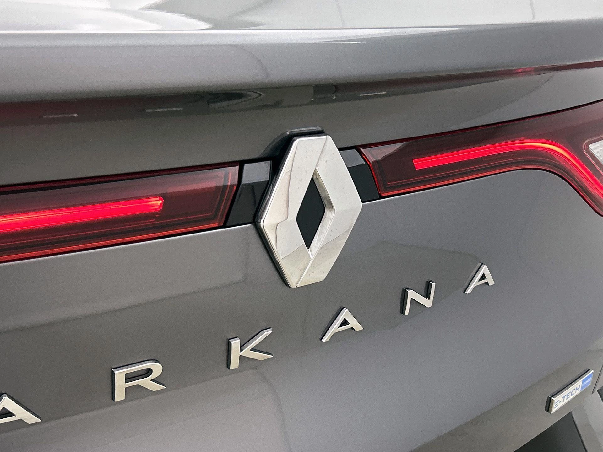 Renault Arkana 1.6 E-Tech Hybrid 145 Intens