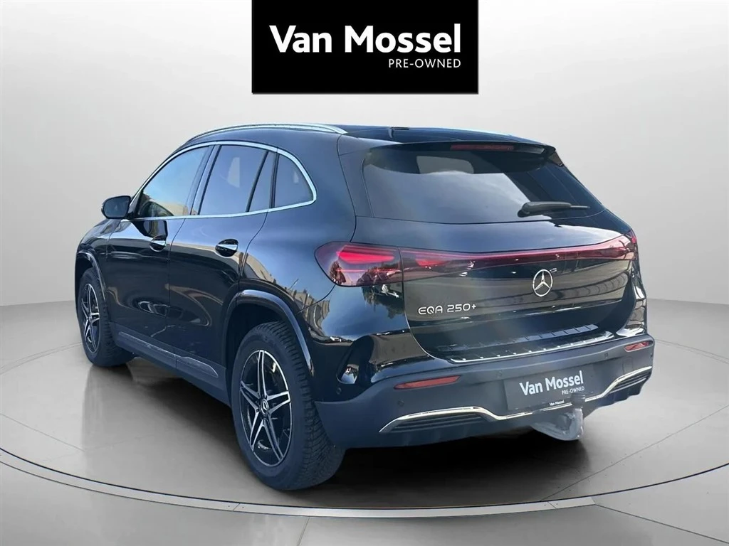 Mercedes-Benz-EQA-image-6