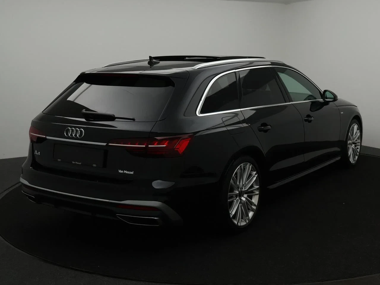 Audi-A4-image-4