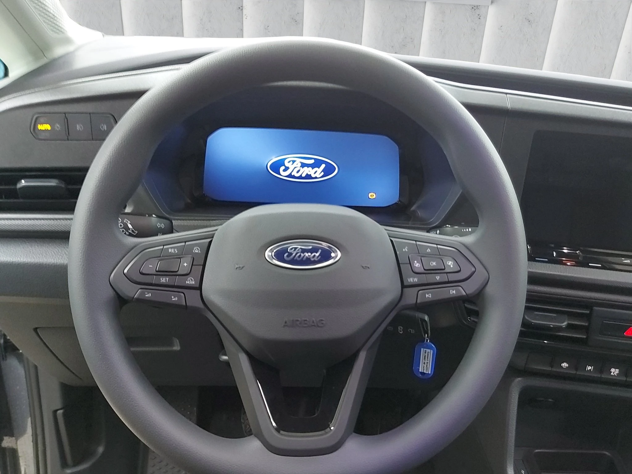 Ford-Transit Connect-image-12