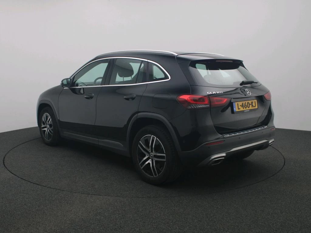 Mercedes-Benz-GLA-image-4