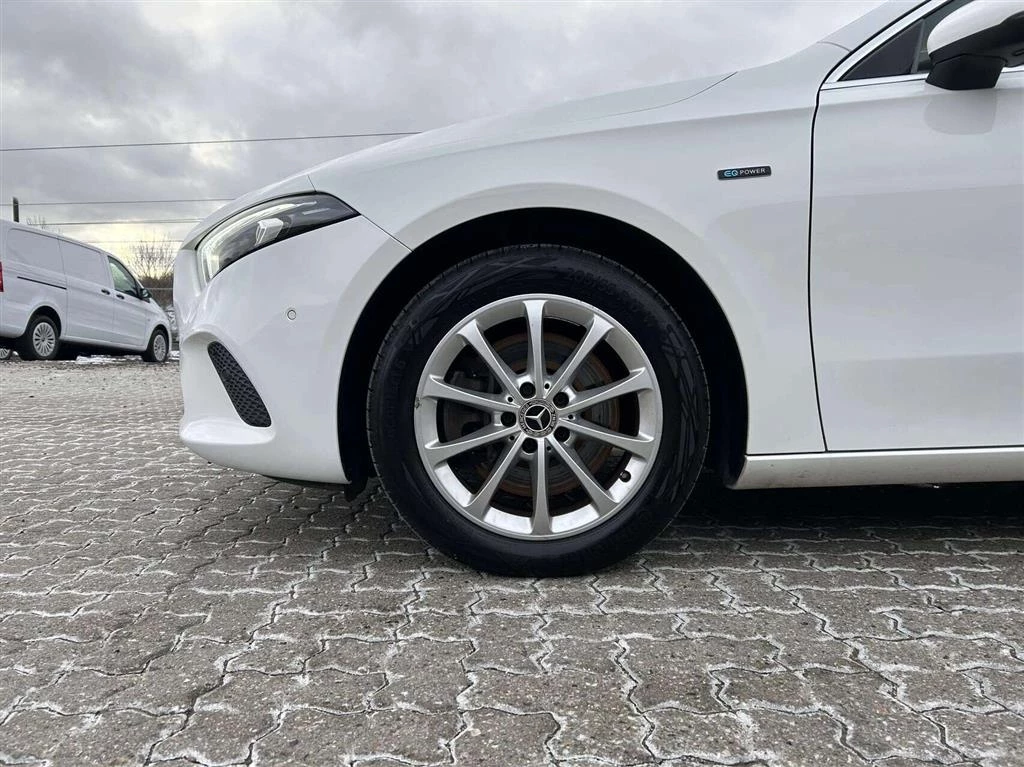 Mercedes-Benz A-Klasse A250 e 1,3 Plugin-hybrid Progressive 8G-DCT 218HK 5d 8g Aut.