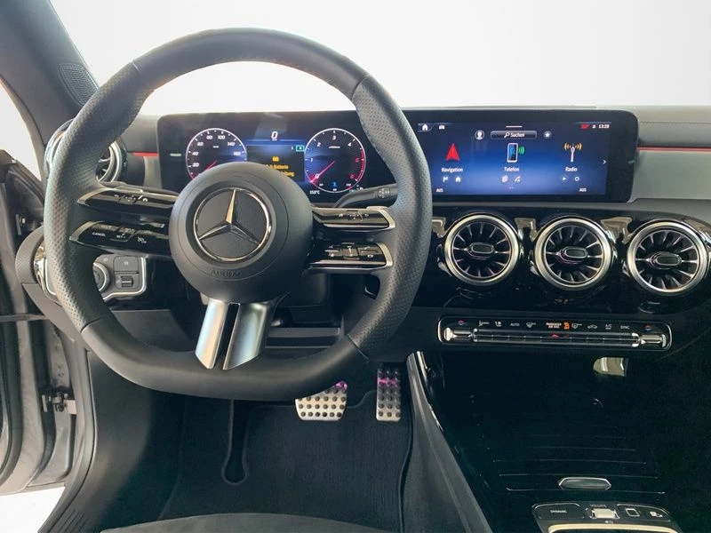 Mercedes-Benz CLA 200 d SB AMG KAMERA AHK LED NIGHT AMG Line