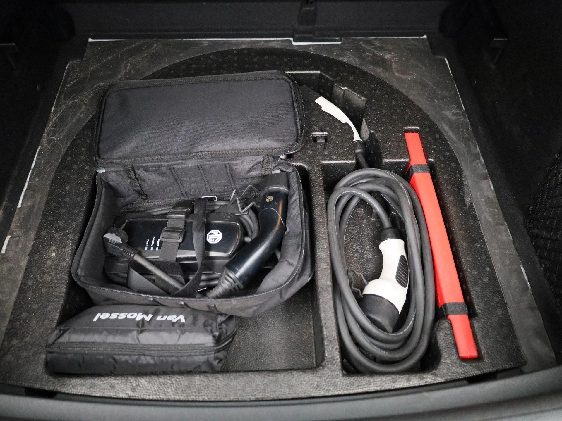 MG-ZS EV-image-11