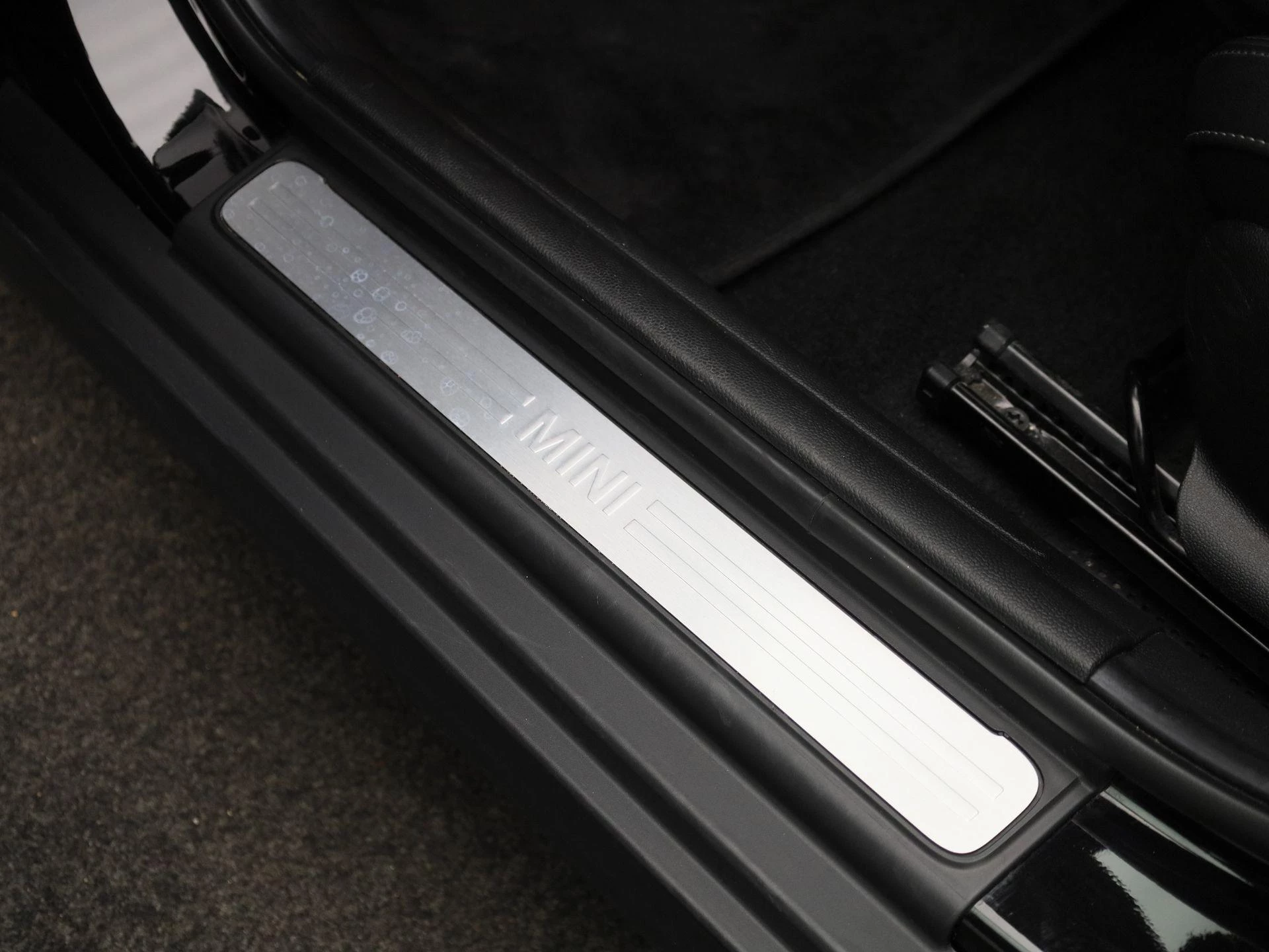 MINI-Cooper-image-28