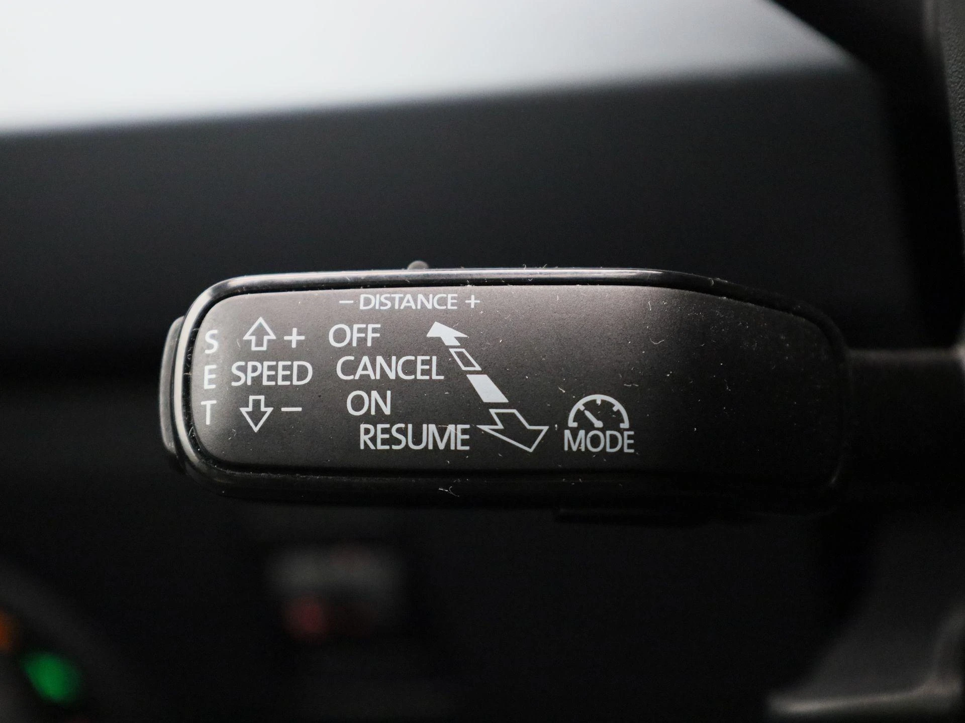 SEAT-Arona-image-18
