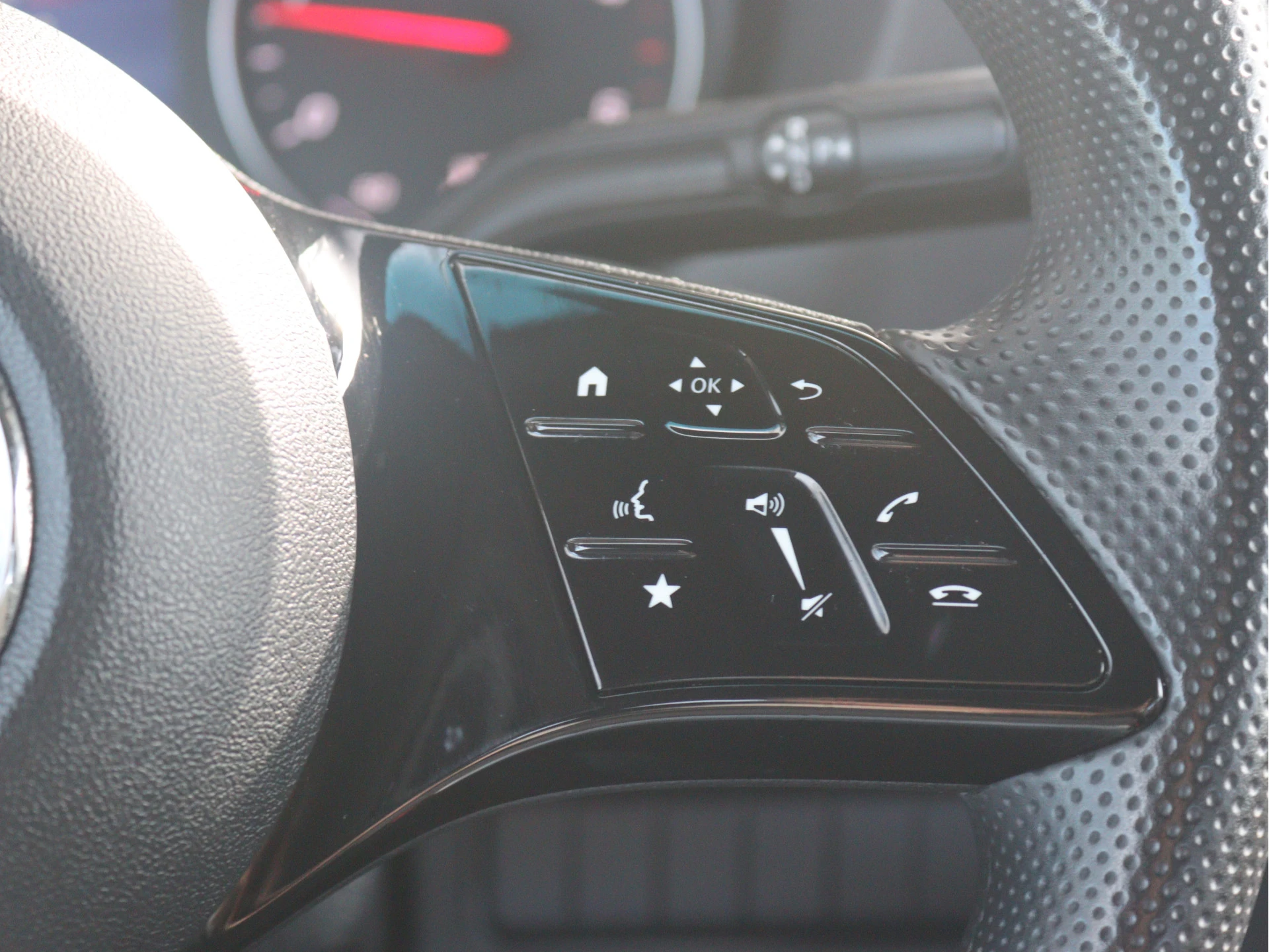 Mercedes-Benz-Sprinter-image-8