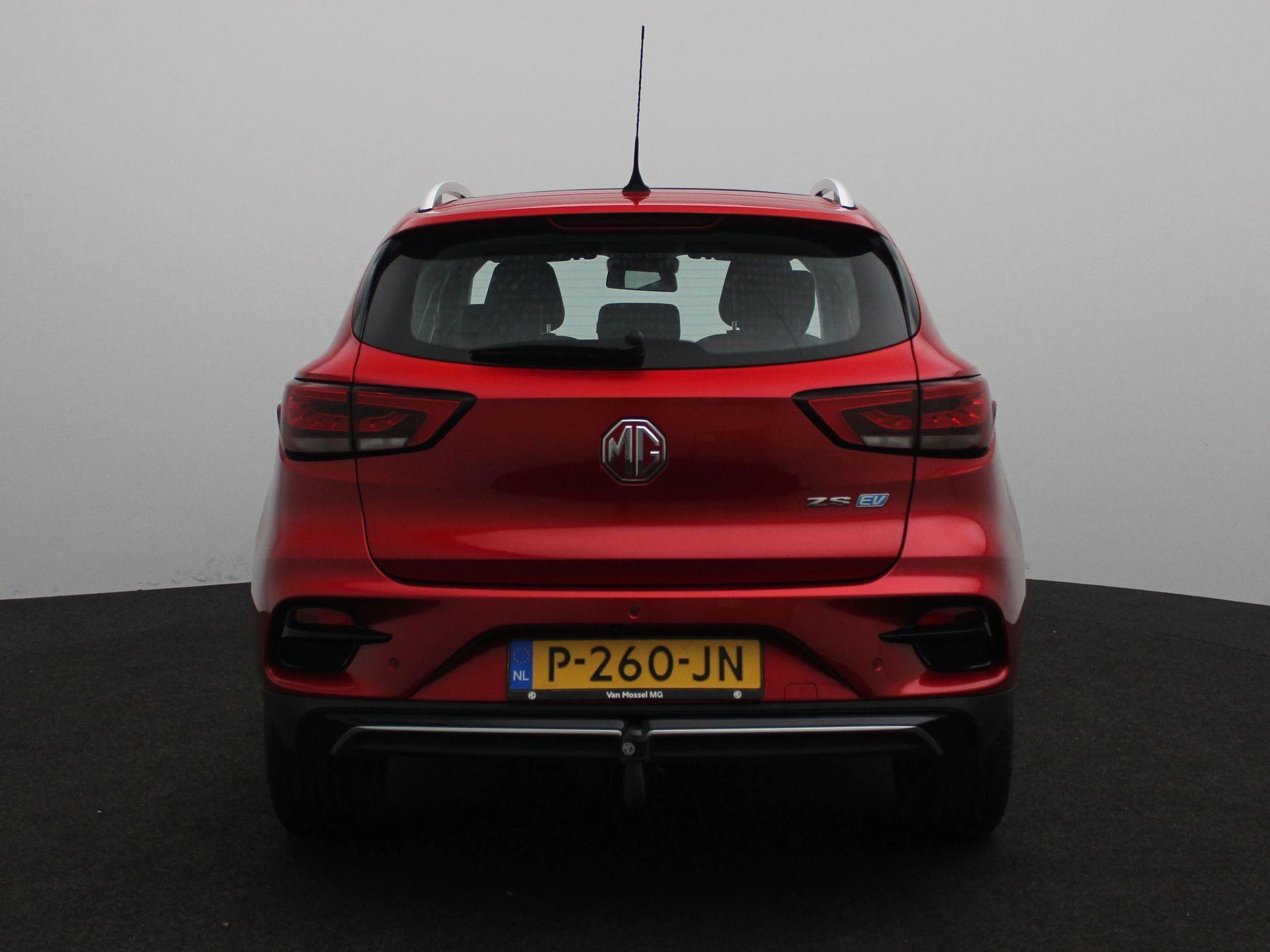 MG-ZS EV-image-4