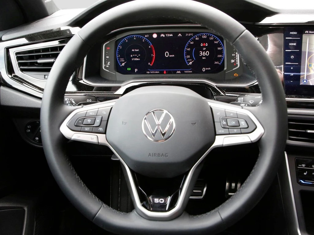 Volkswagen-Polo-image-14