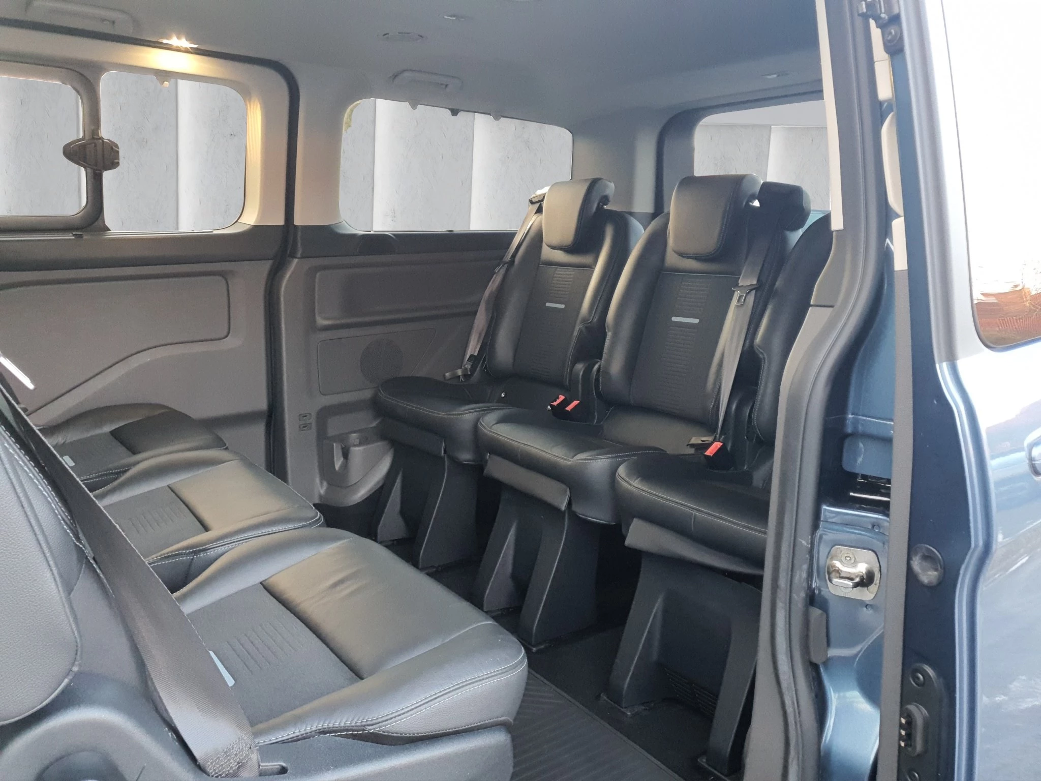 Ford-Tourneo Custom-image-7