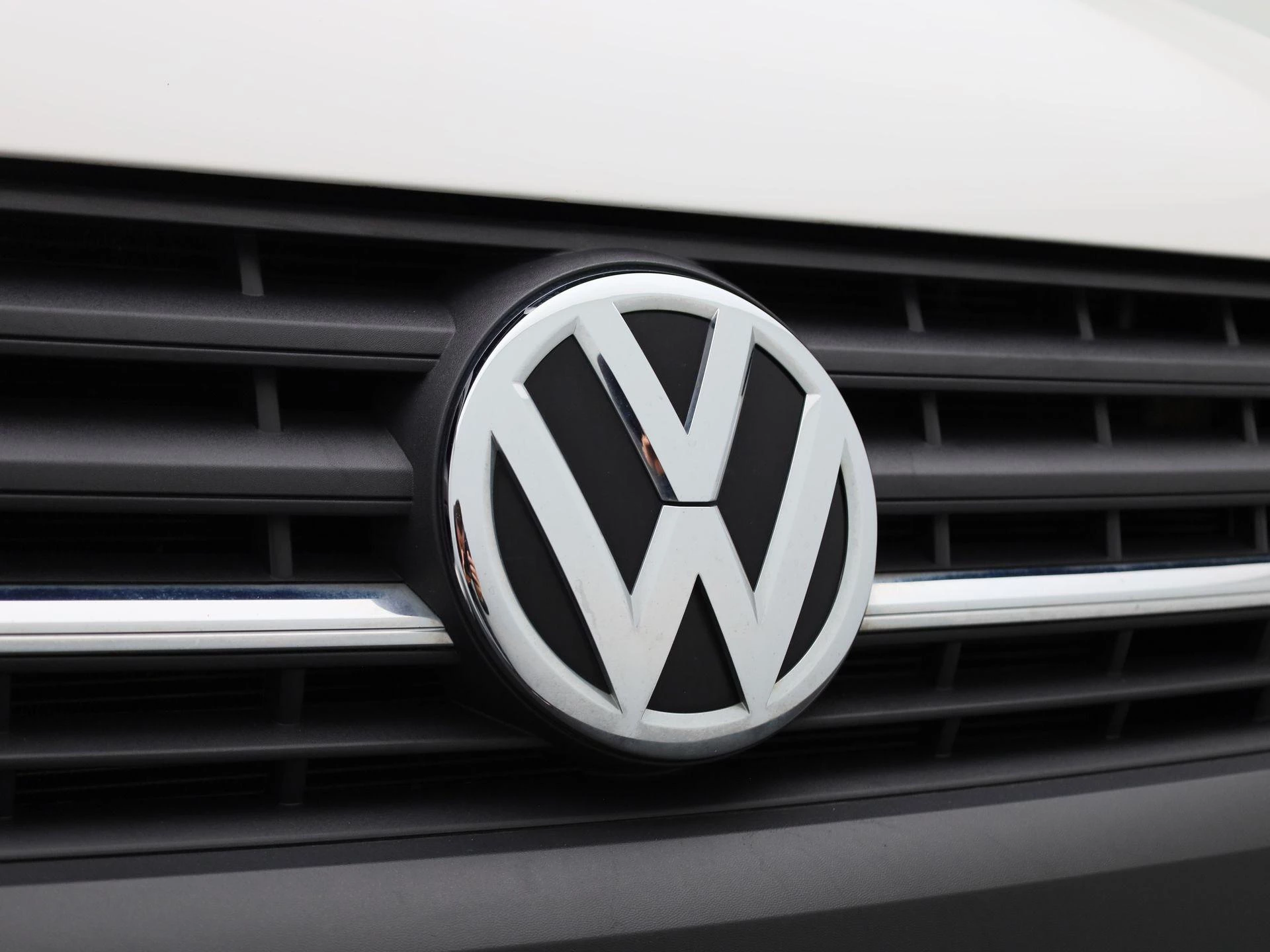 Volkswagen-Transporter-image-35