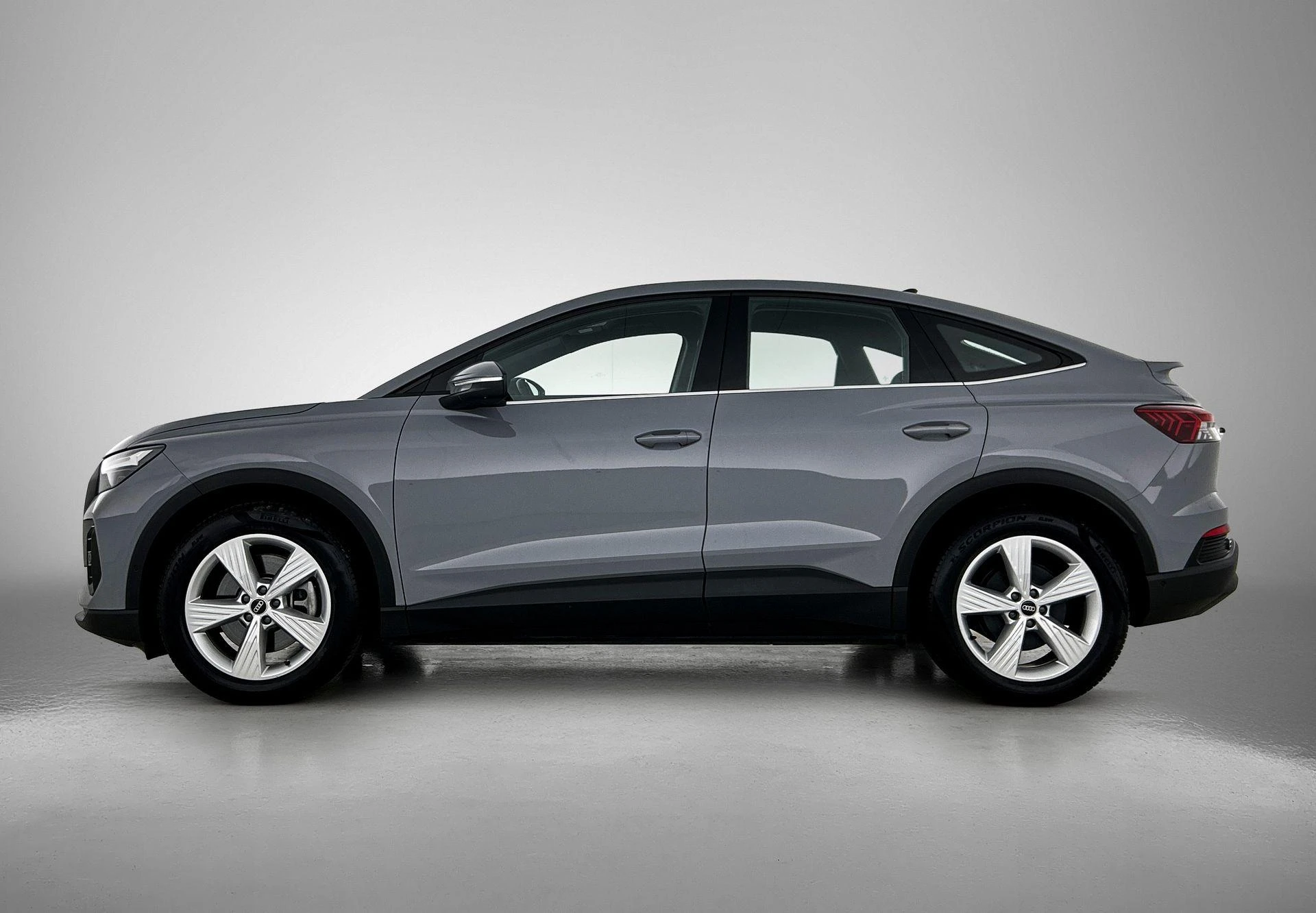 Audi-Q4 Sportback e-tron-image-1