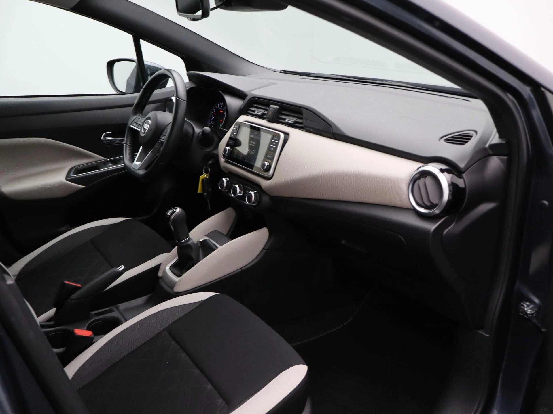 Nissan-Micra-image-34