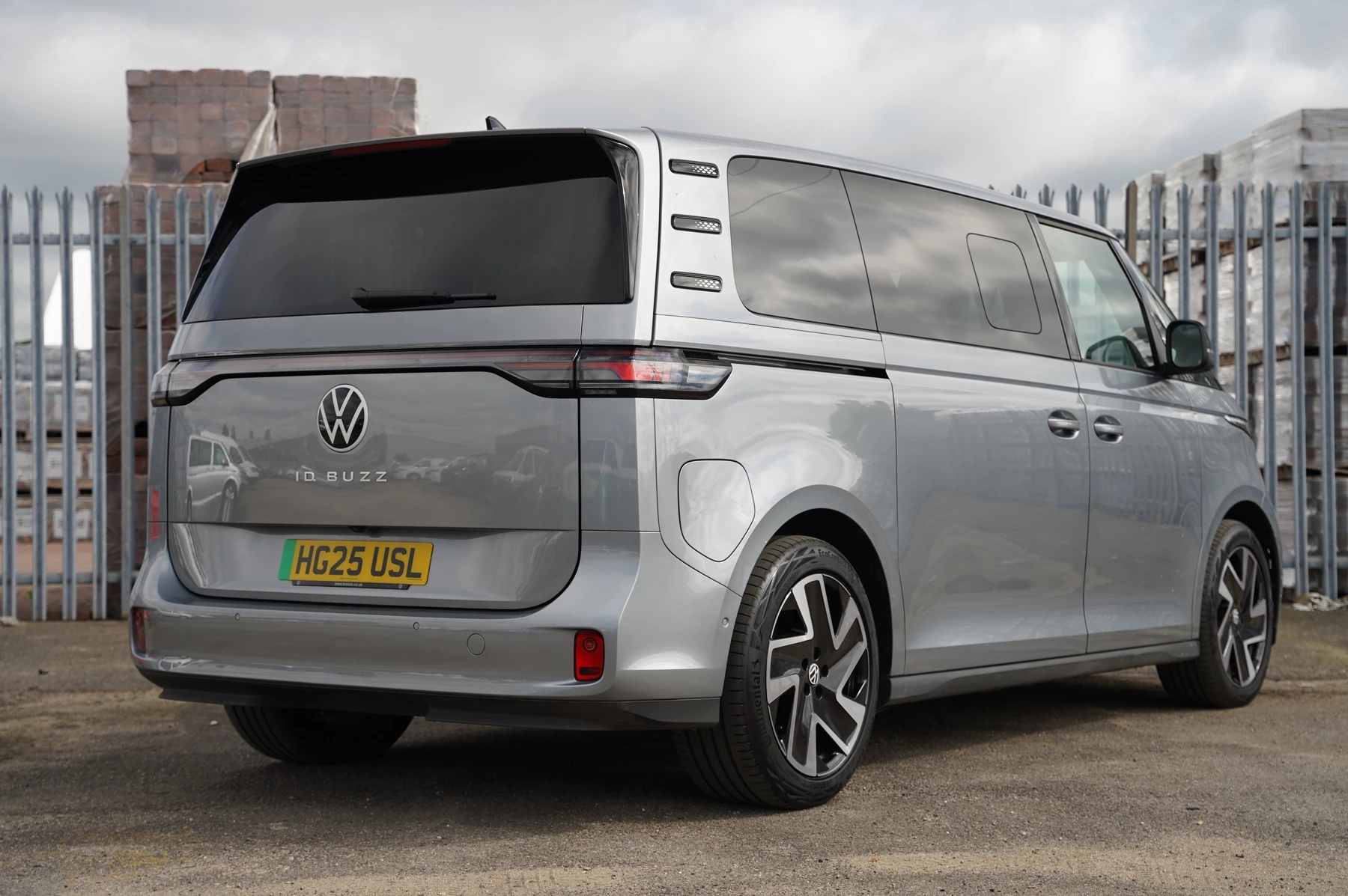 Volkswagen-ID. Buzz-image-13