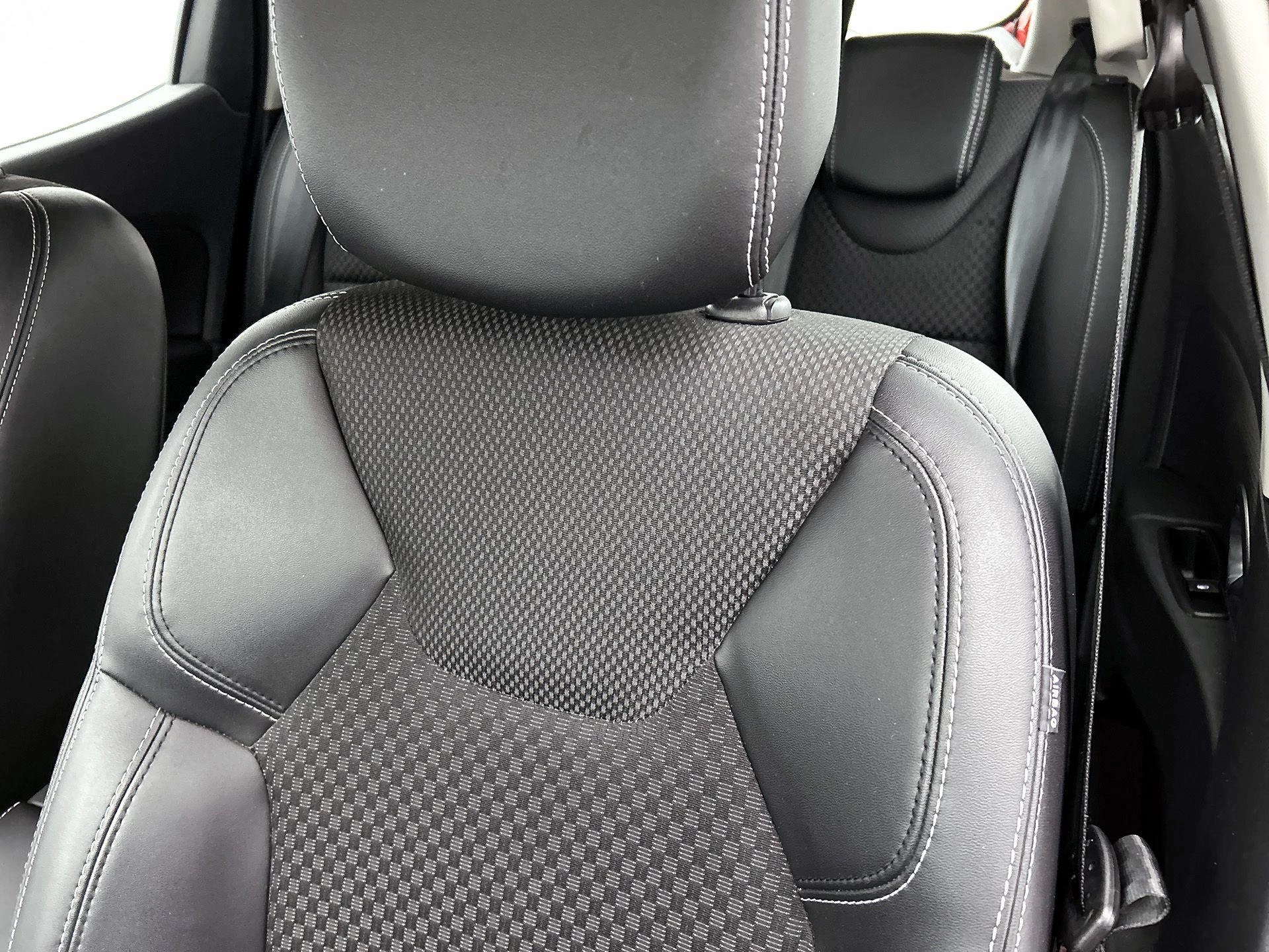 Renault-Clio-image-18