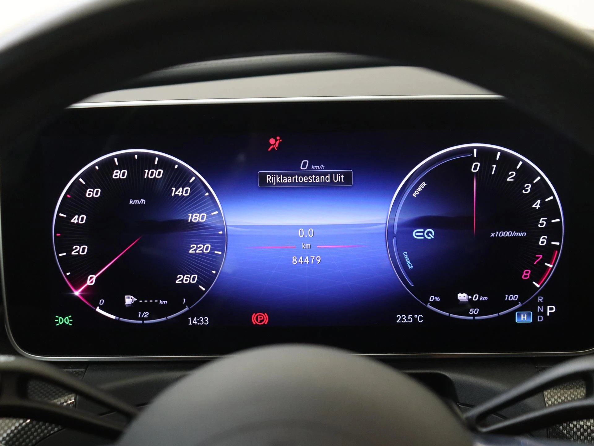 Mercedes-Benz-C-Klasse-image-11