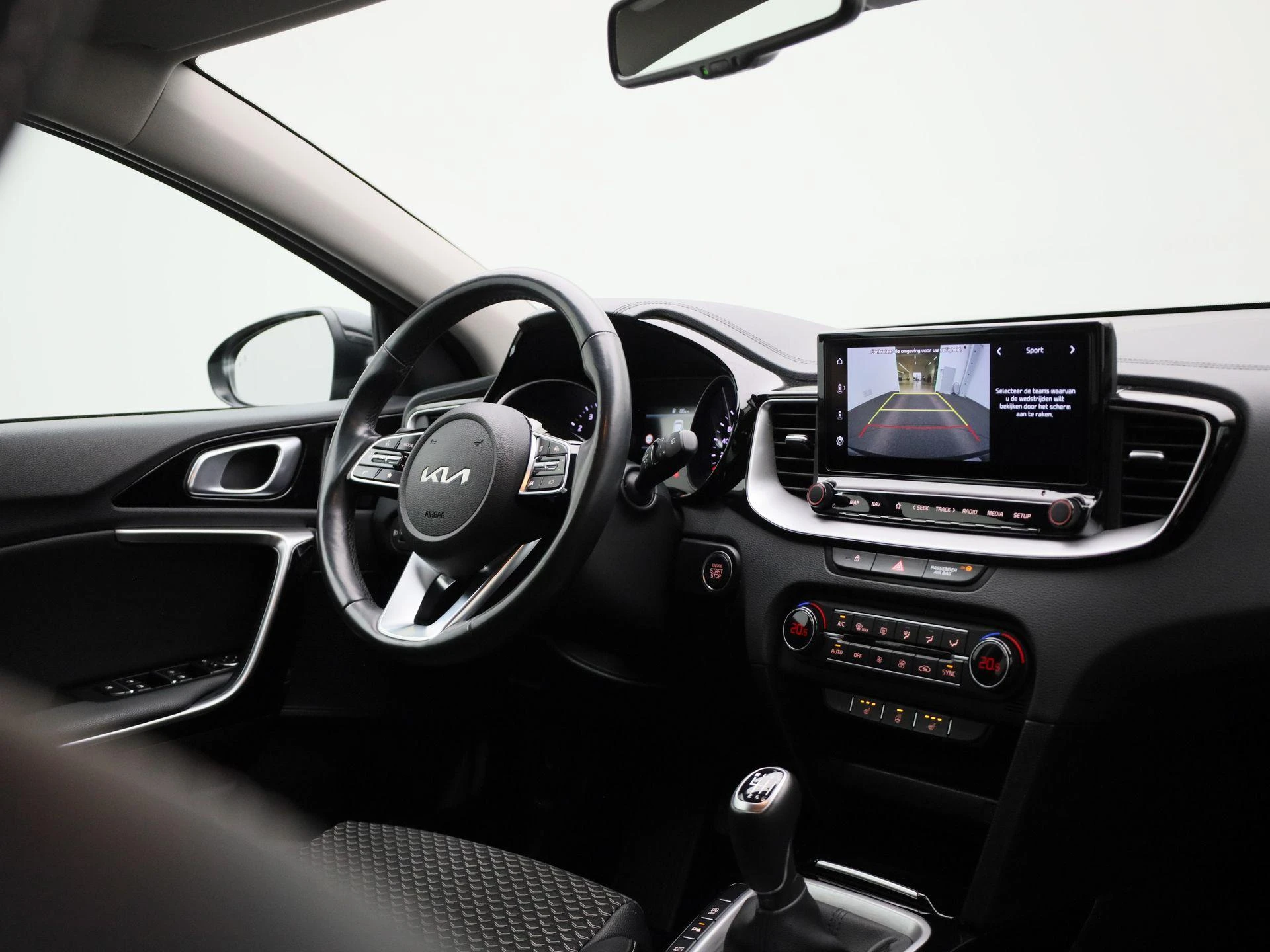 Kia-Ceed Sportswagon-image-32