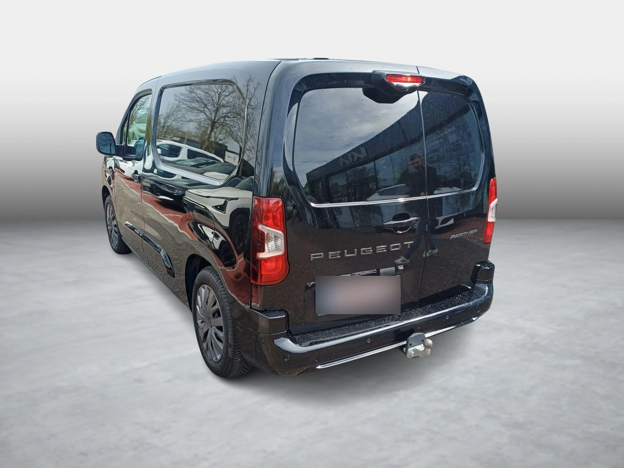 Peugeot Partner 1.5 BlueHDi L1 Light 96kW s/s EAT8