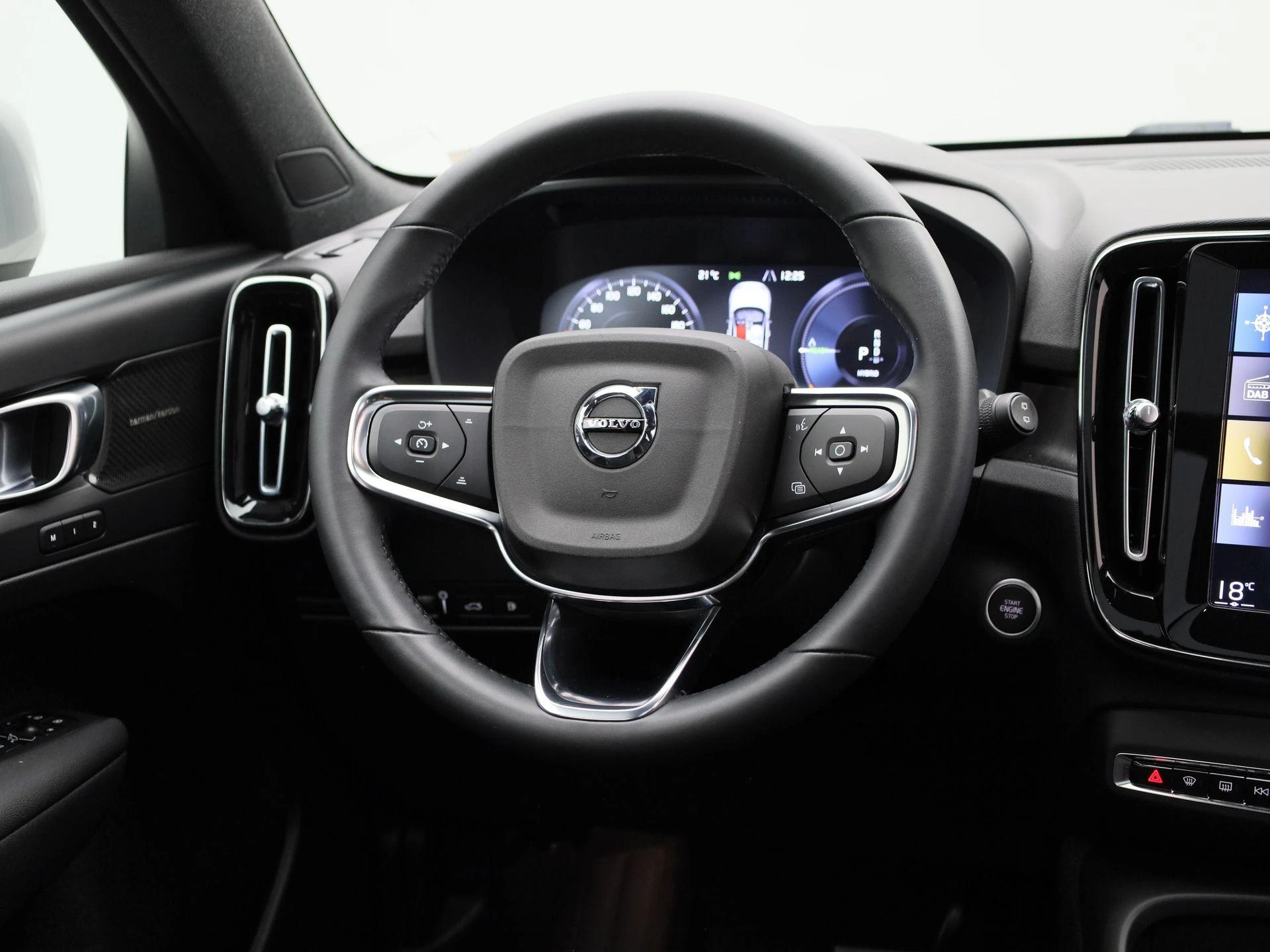 Volvo-XC40-image-9