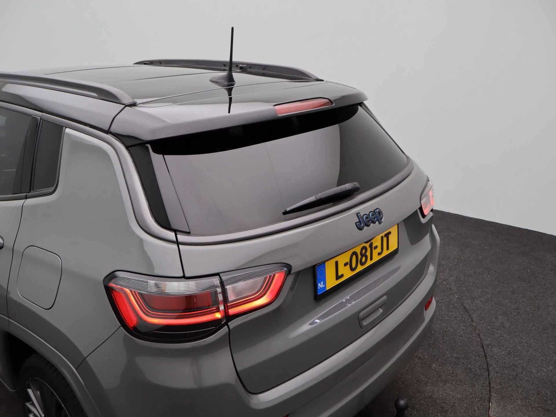 Jeep-Compass-image-41