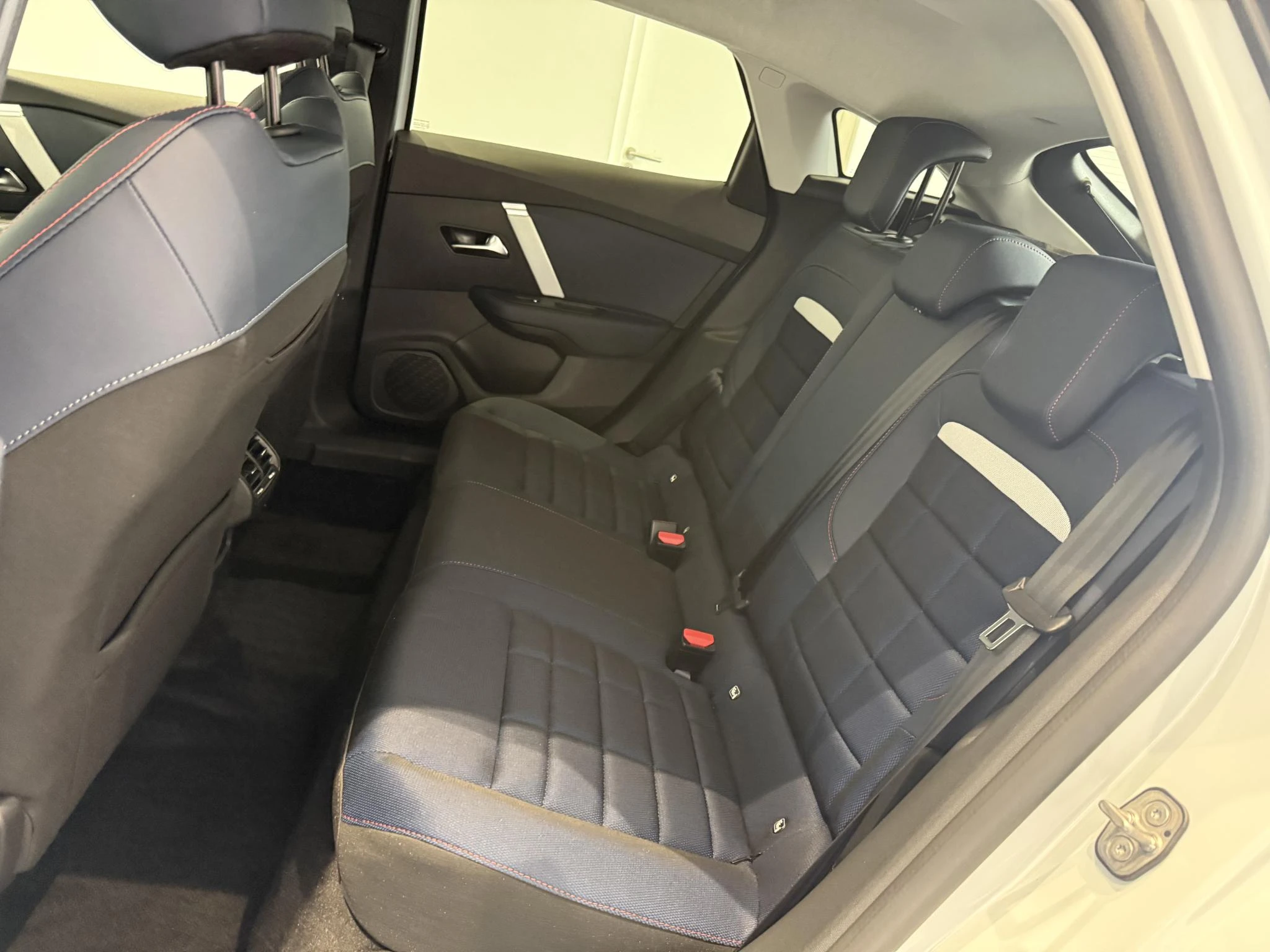 Citroën-ë-C4-image-9
