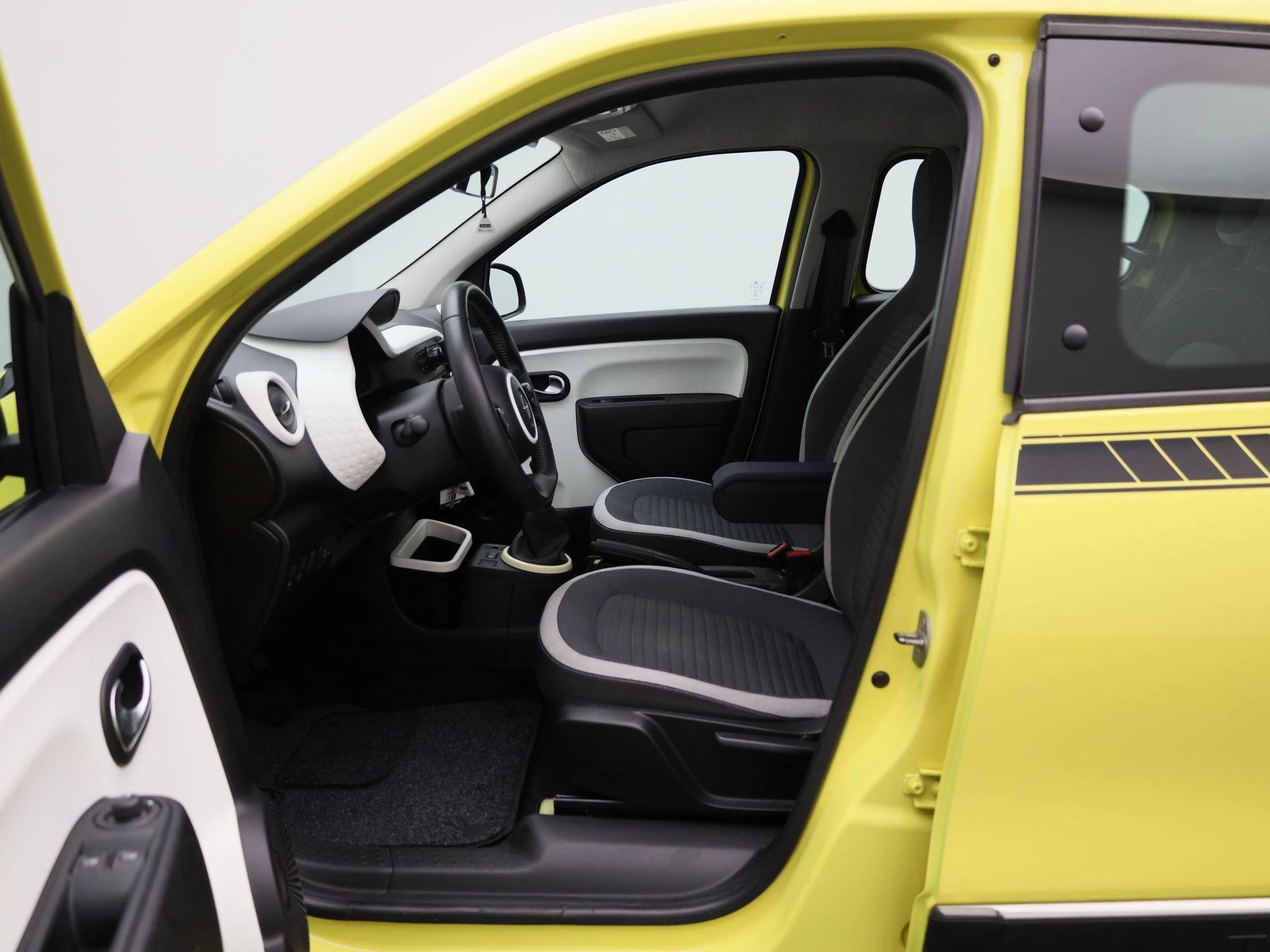 Renault-Twingo-image-9