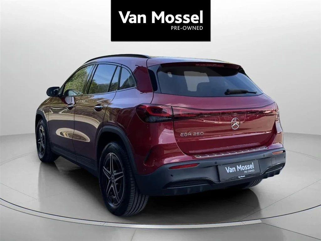 Mercedes-Benz-EQA-image-6