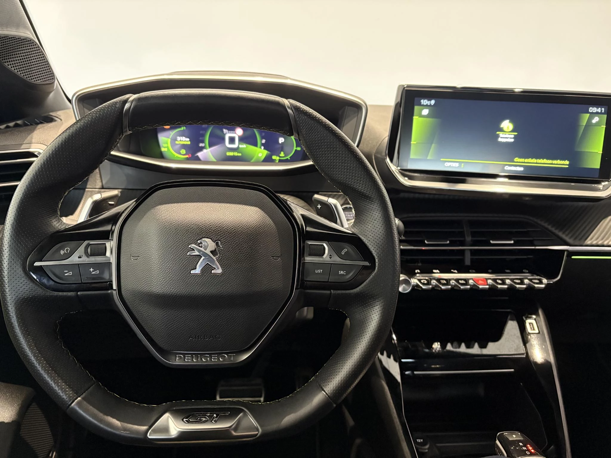 Peugeot-208-image-10