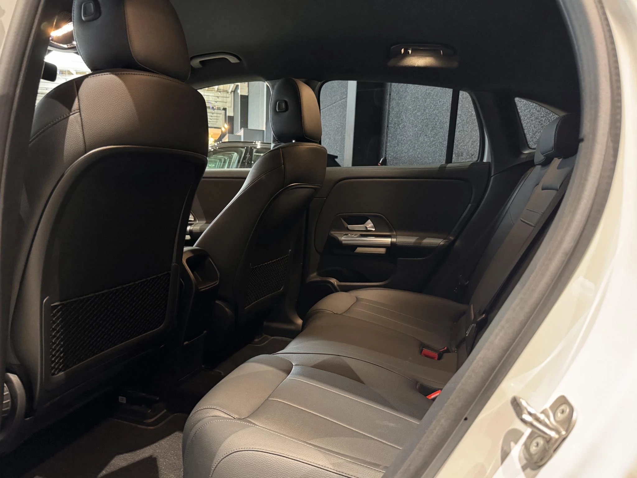 Mercedes-Benz-EQA-image-13