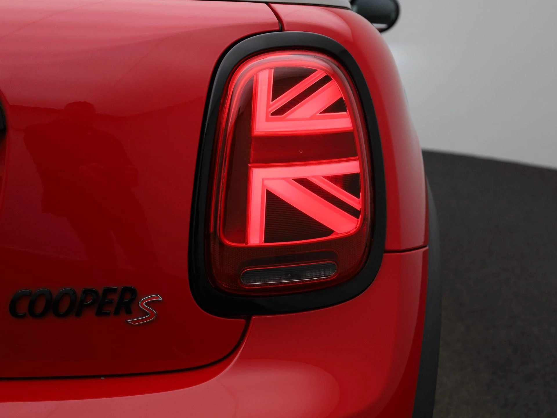 MINI-Cooper S Cabrio-image-38