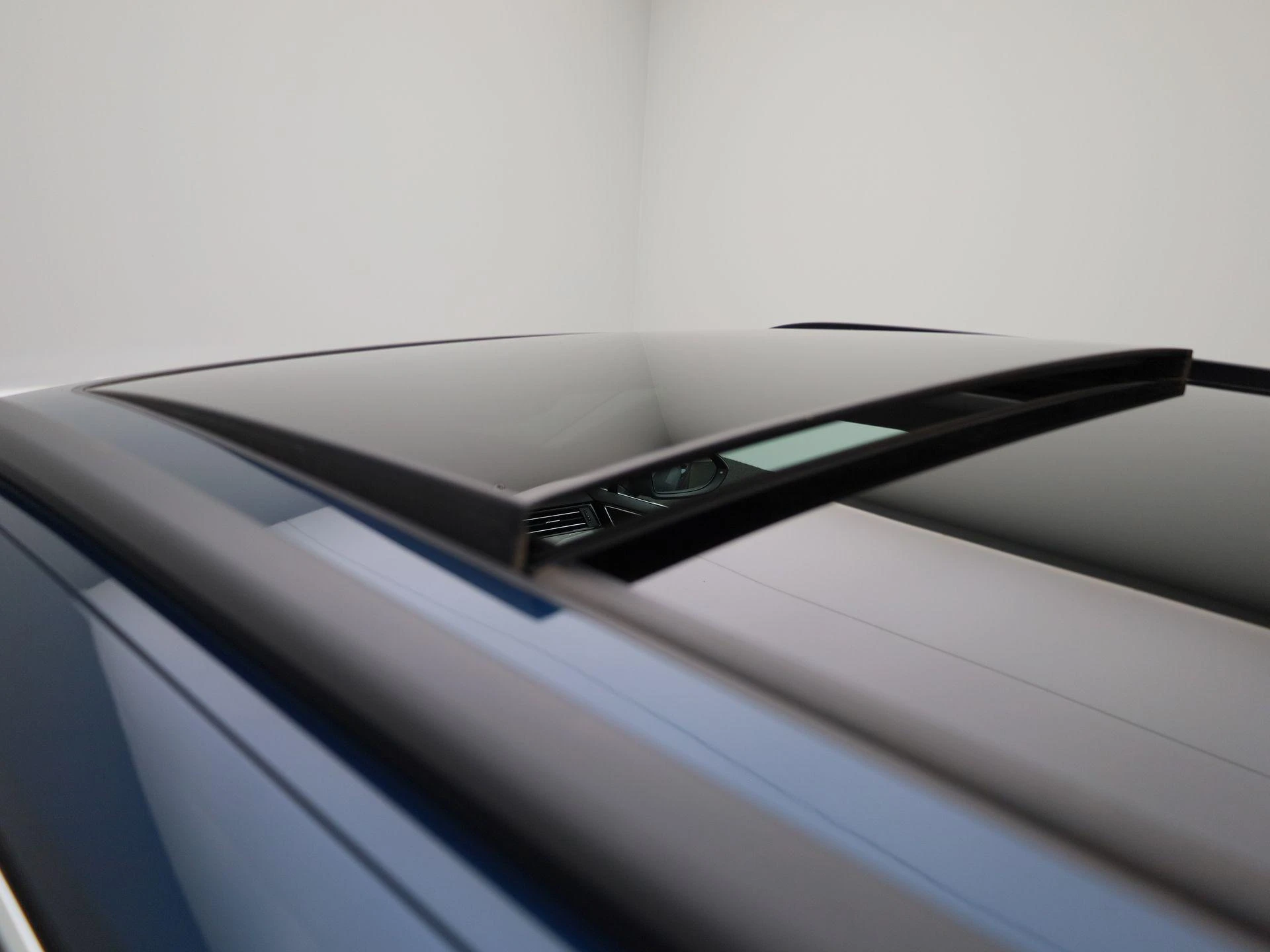Volkswagen-Passat-image-41