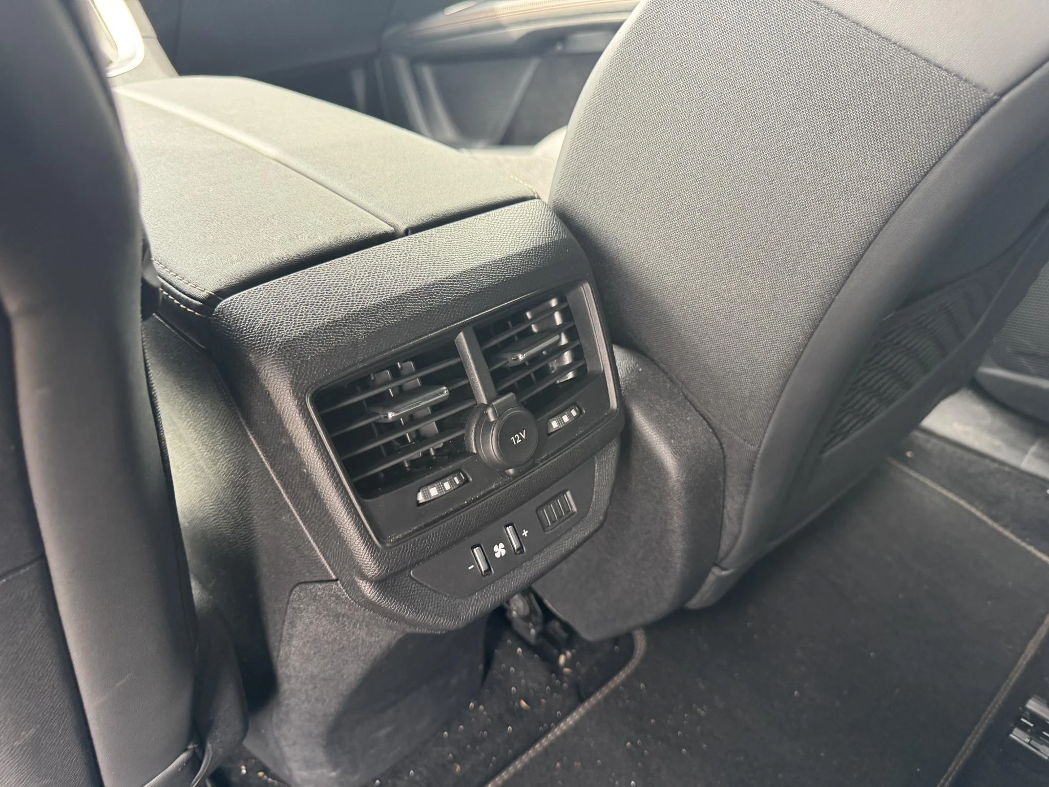 Peugeot-5008-image-18