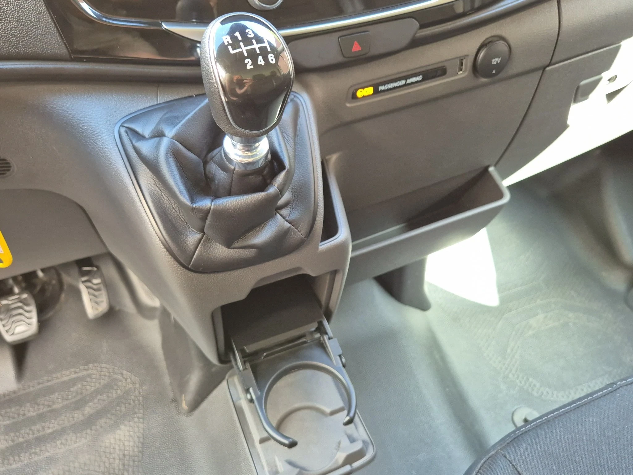 Ford-Transit-image-13
