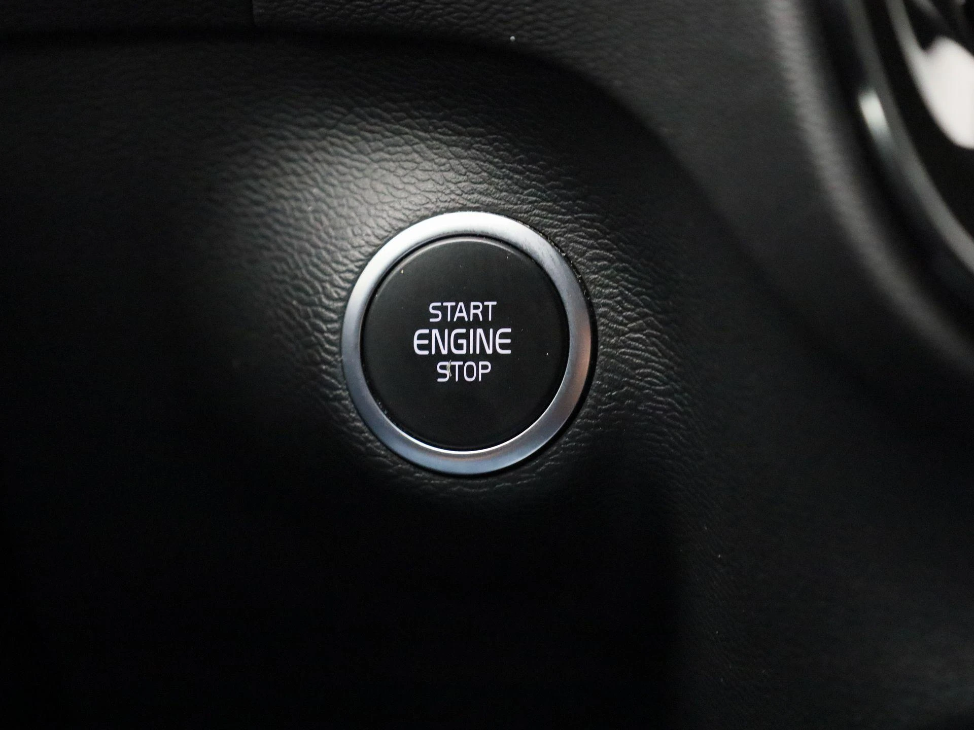 Volvo-XC40-image-22