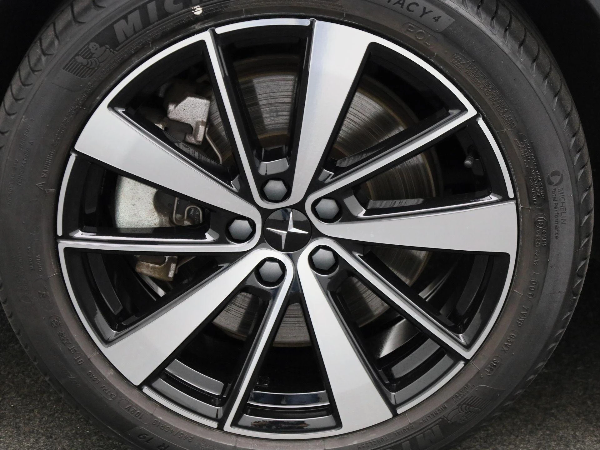 Polestar-2-image-14