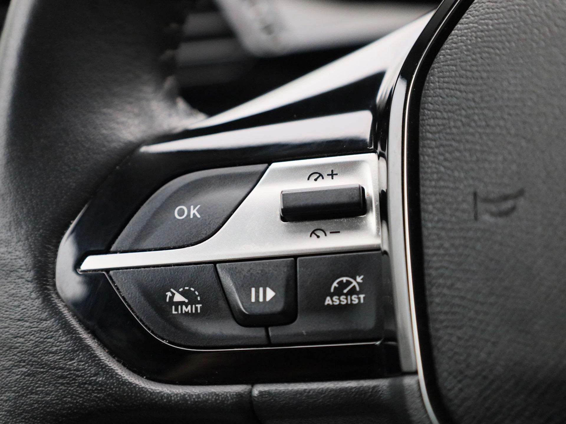 Peugeot-308-image-17